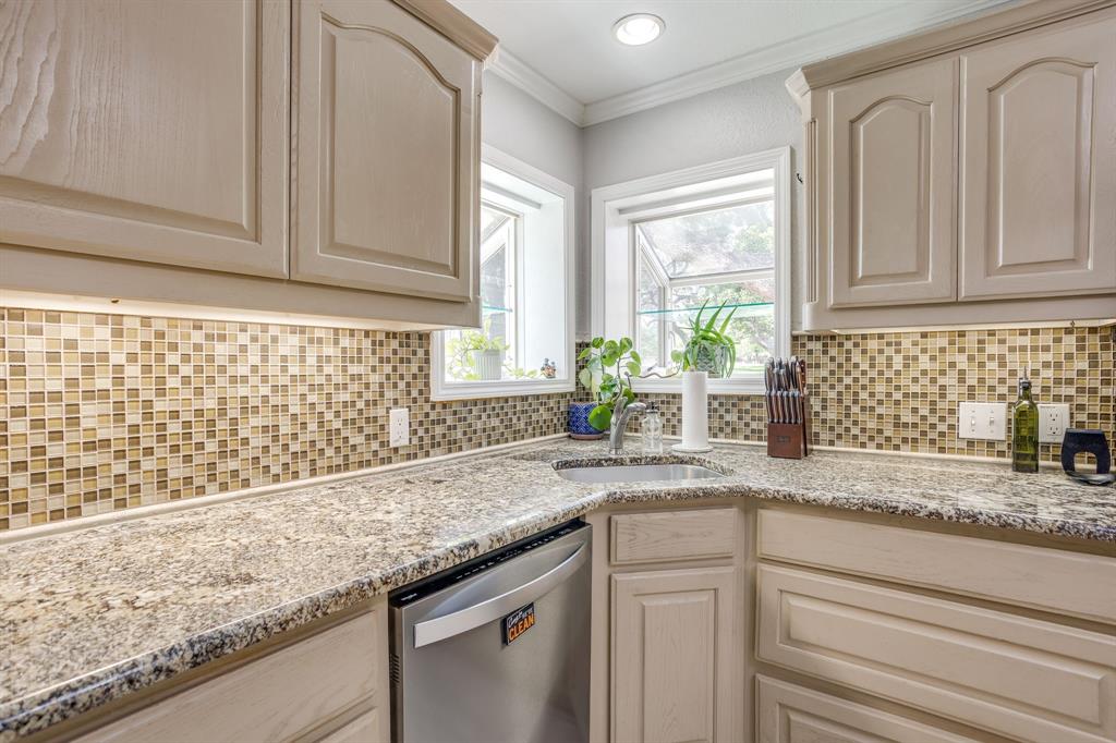 6424 Dakar Road Fort Worth, TX 76116 - Photo 20 of 40