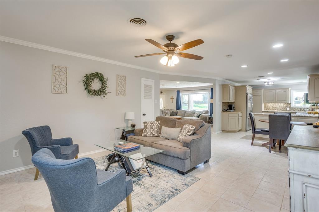 6424 Dakar Road Fort Worth, TX 76116 - Photo 10 of 40