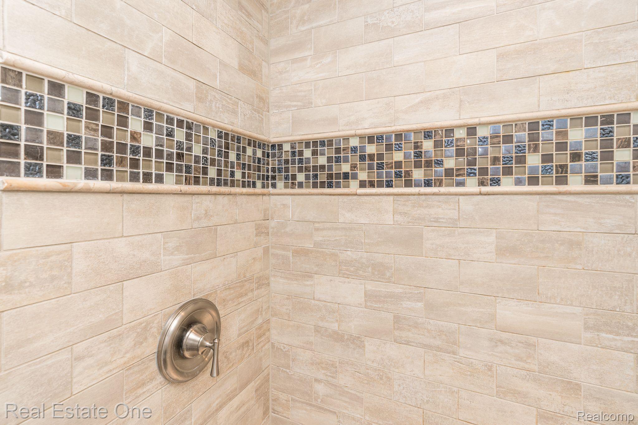 2623 Rhodes Drive Troy, MI 48083 - Photo 7 of 28 Gallery Image 7
