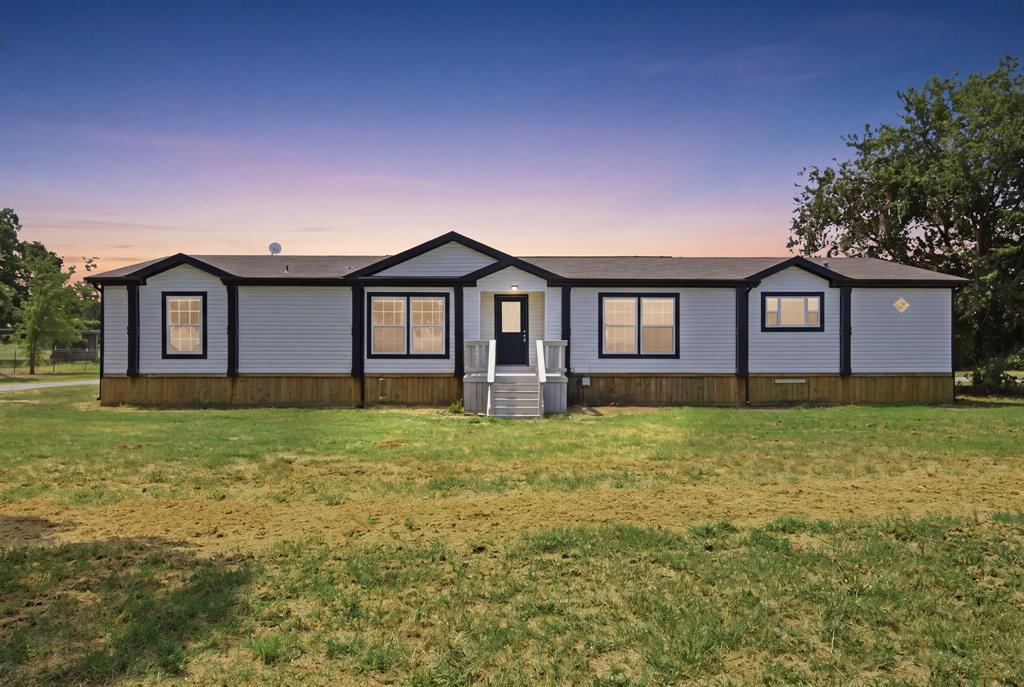 1040 Earp Road Springtown, TX 76082 - Photo 37 of 40 Gallery Image 37