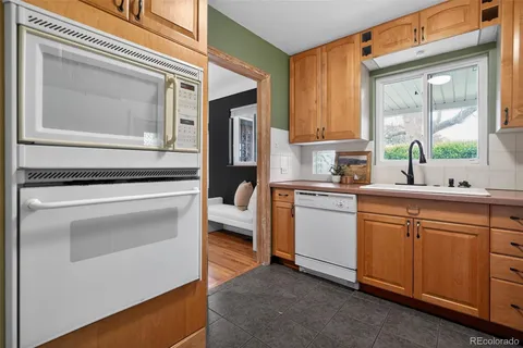 $550,000 | 2621 Leyden Street, Denver, CO 80207