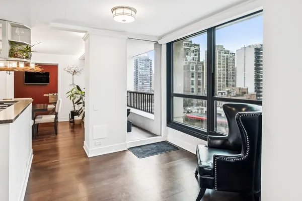 $7,500 | 1030 North State Street, Unit 2GH, Chicago, IL 60610