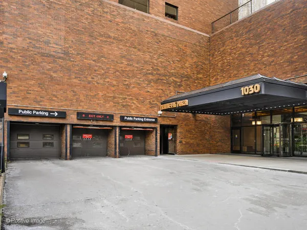 $7,500 | 1030 North State Street, Unit 2GH, Chicago, IL 60610