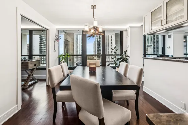 $7,500 | 1030 North State Street, Unit 2GH, Chicago, IL 60610