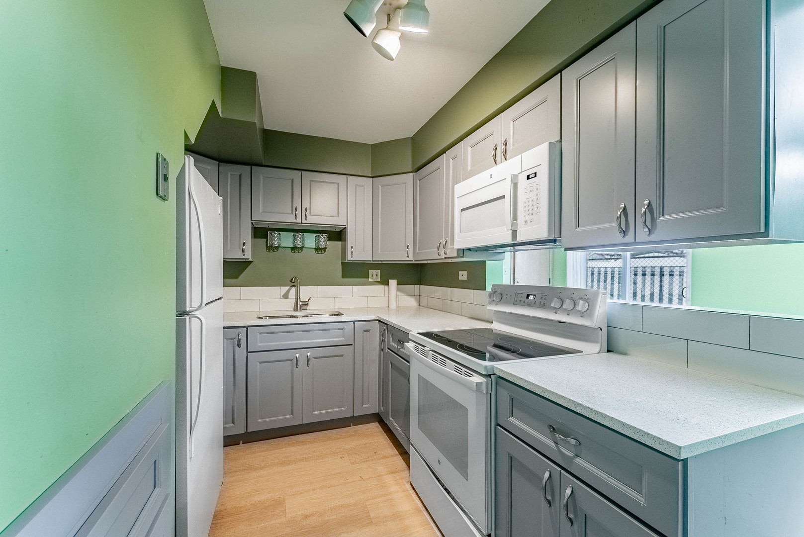 1245 South Mannheim Road Westchester, IL 60154 - Photo 13 of 24