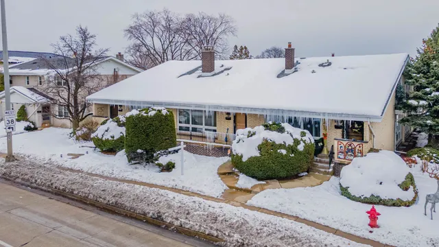 $225,000 | 1245 South Mannheim Road, Westchester, IL 60154