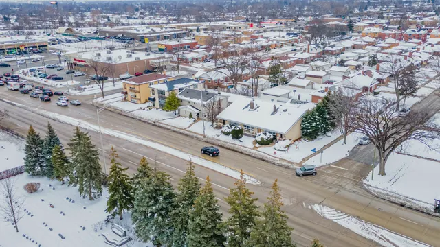 $225,000 | 1245 South Mannheim Road, Westchester, IL 60154