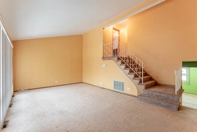 $225,000 | 1245 South Mannheim Road, Westchester, IL 60154