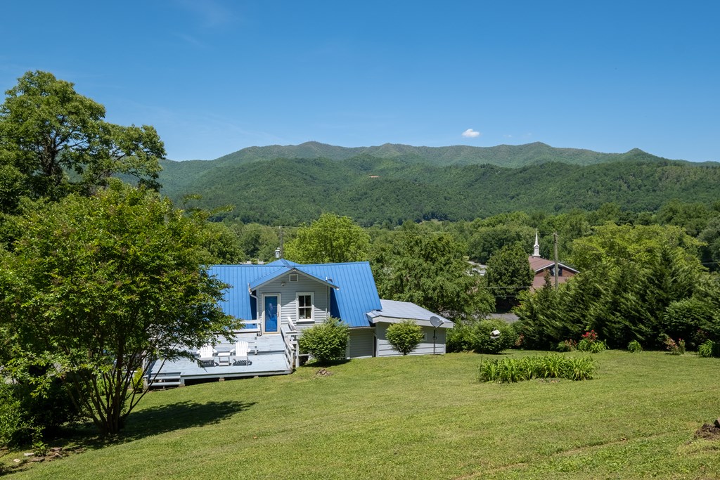 412 Aquone Road Andrews, NC 28901 - Photo 33 of 37 Gallery Image 33