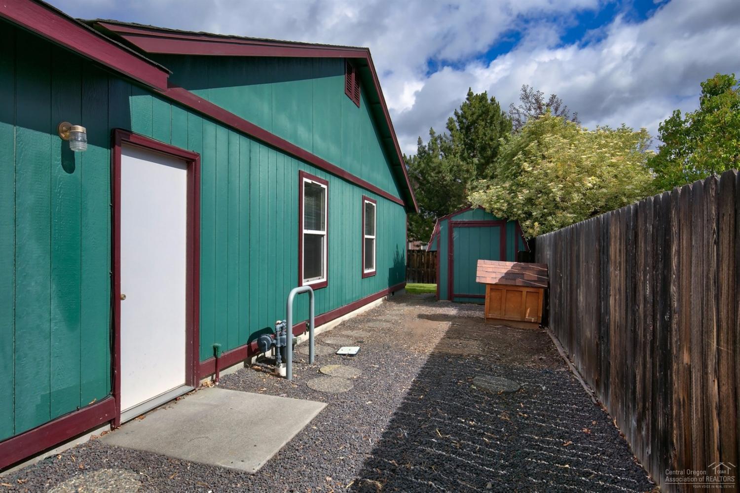 3032 Northeast Raleigh Court Bend, OR 97701 - Photo 18 of 21 Additional Photo