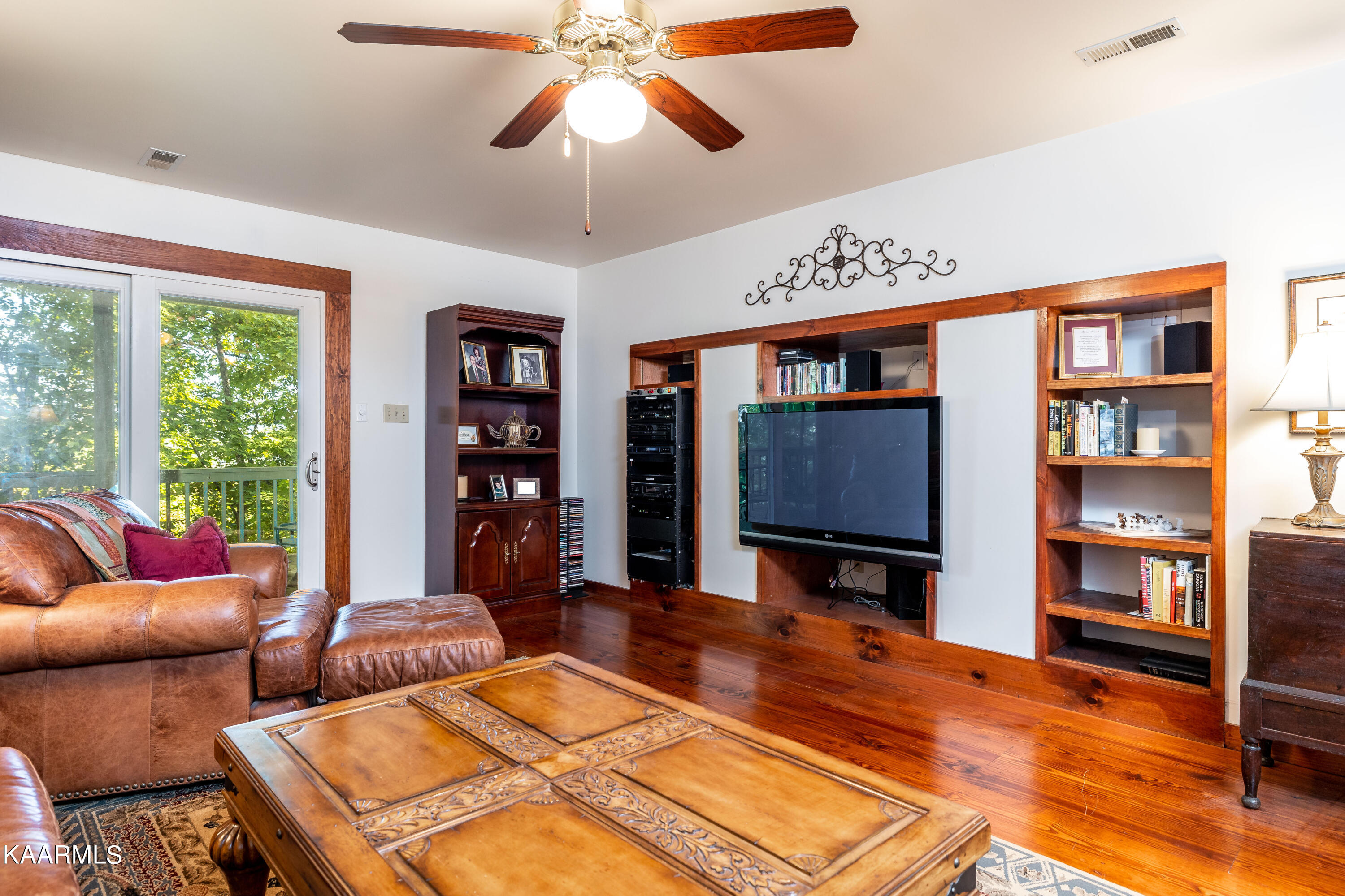 124 Kelly Ridge Road Townsend, TN 37882 - Photo 26 of 60 124KellyRidgerd-30