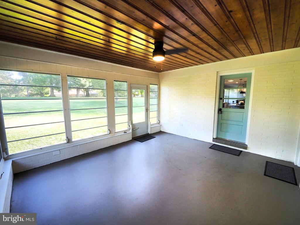 4607 Carroll Manor Road Baldwin, MD 21013 - Photo 42 of 53 Hey Hon! Great room for eating crabs!!