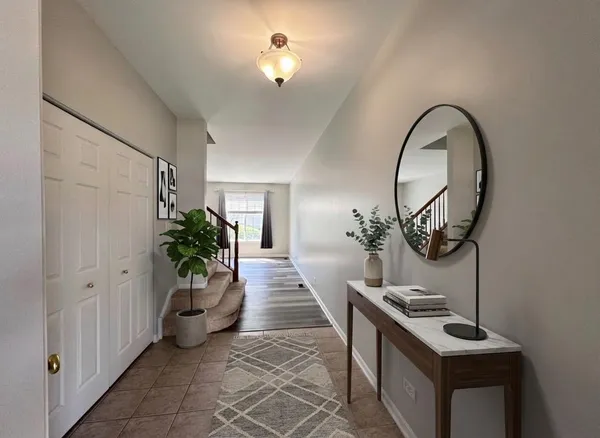 $2,600 | 2266 Pembridge Drive, Lake In The Hills, IL 60156