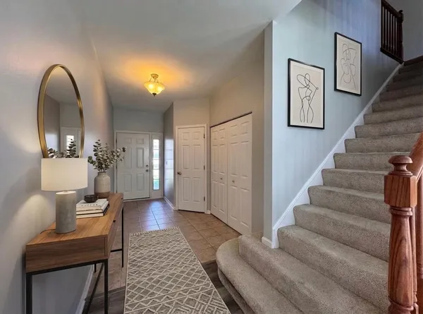 $2,600 | 2266 Pembridge Drive, Lake In The Hills, IL 60156