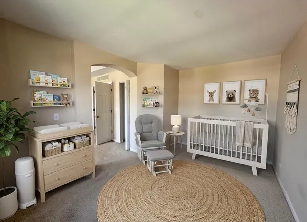 $2,600 | 2266 Pembridge Drive, Lake In The Hills, IL 60156