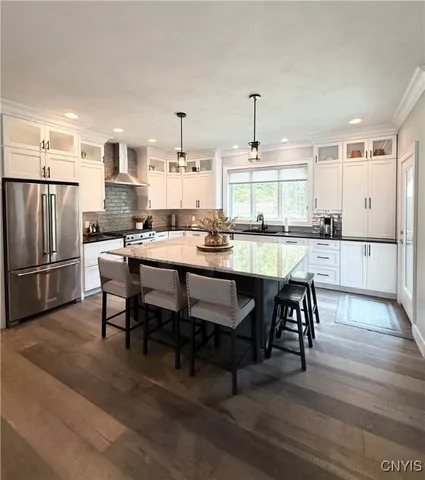 $579,900 | 8876 Lombardi Drive, Cicero, NY 13039