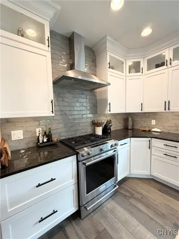 $579,900 | 8876 Lombardi Drive, Cicero, NY 13039