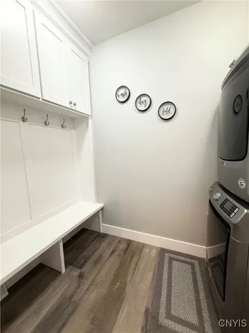 $579,900 | 8876 Lombardi Drive, Cicero, NY 13039