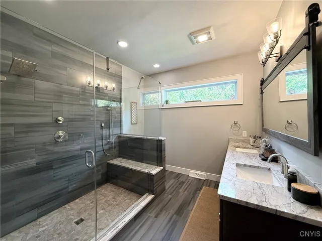 $579,900 | 8876 Lombardi Drive, Cicero, NY 13039