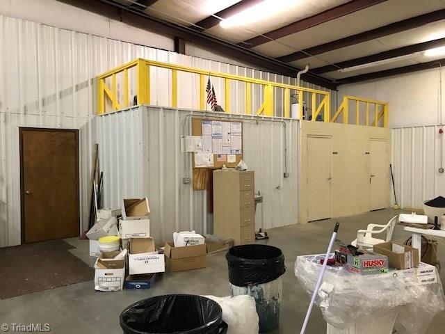 4711 Island Ford Road Randleman, NC 27317 - Photo 6 of 21 Gallery Image 6
