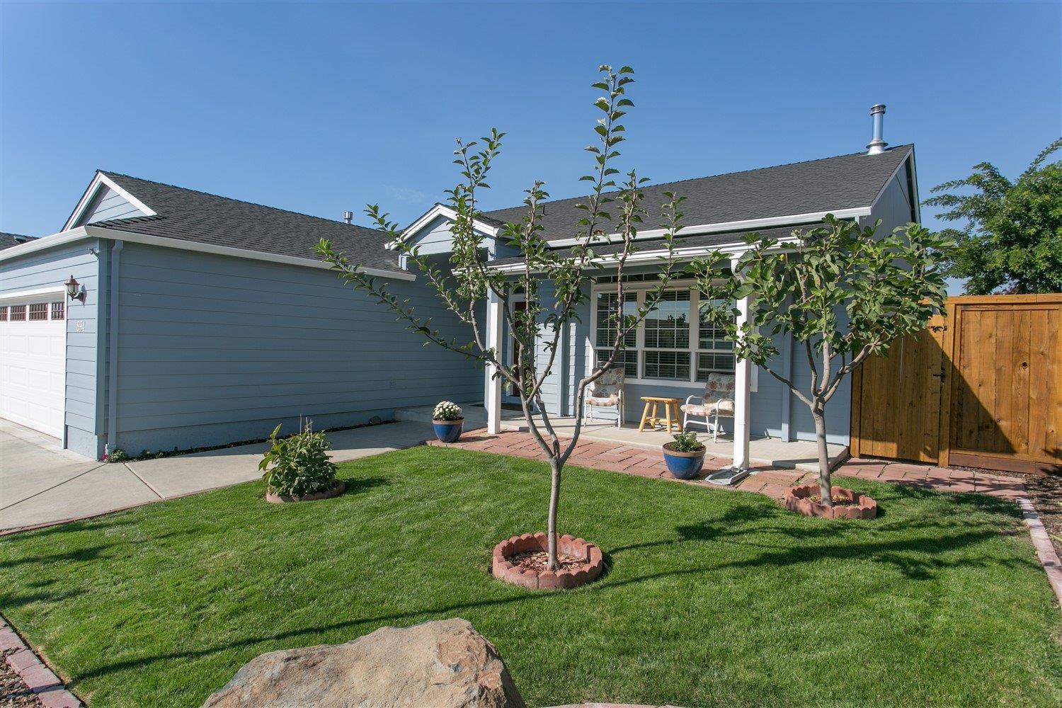 894 Win Way Eagle Point, OR 97524 - Photo 2 of 23 Additional Photo