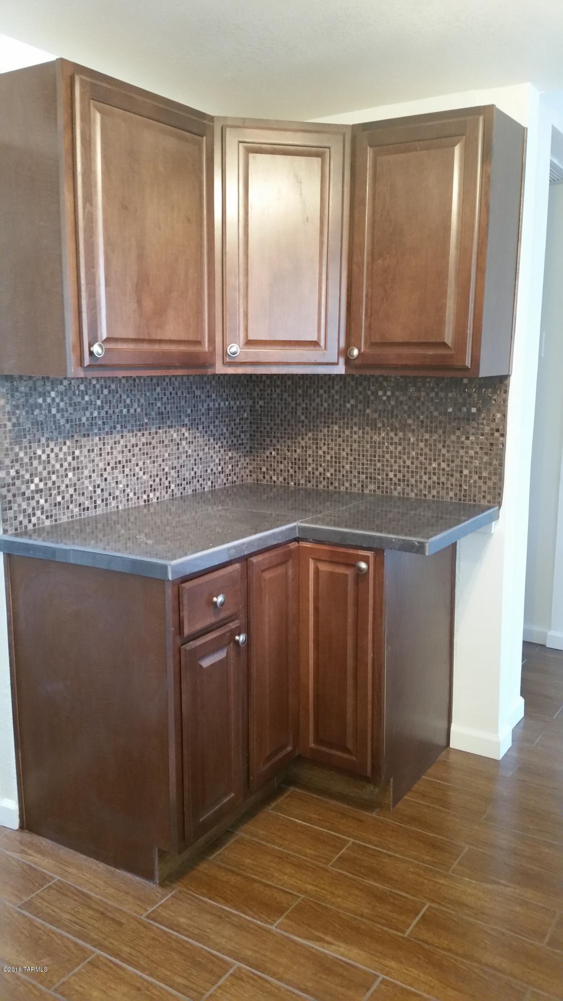 1030 East Roger Road Tucson, AZ 85719 - Photo 7 of 23 Gallery Image 7