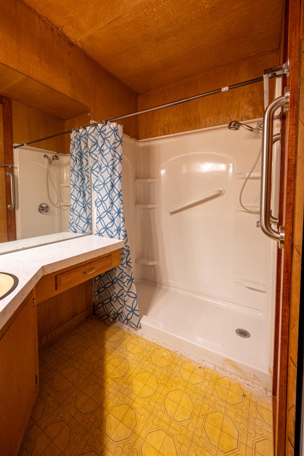 9060 Auburn Folsom Road, Unit 1 Granite Bay, CA 95746 - Photo 16 of 27 a bathroom with a bathtub and a shower