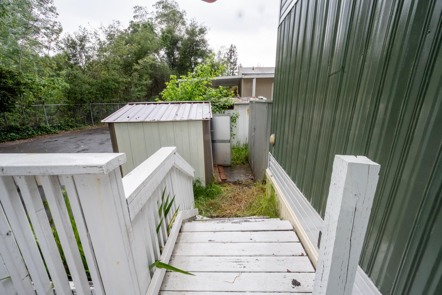 9060 Auburn Folsom Road, Unit 1 Granite Bay, CA 95746 - Photo 23 of 27 a view of outdoor space and deck