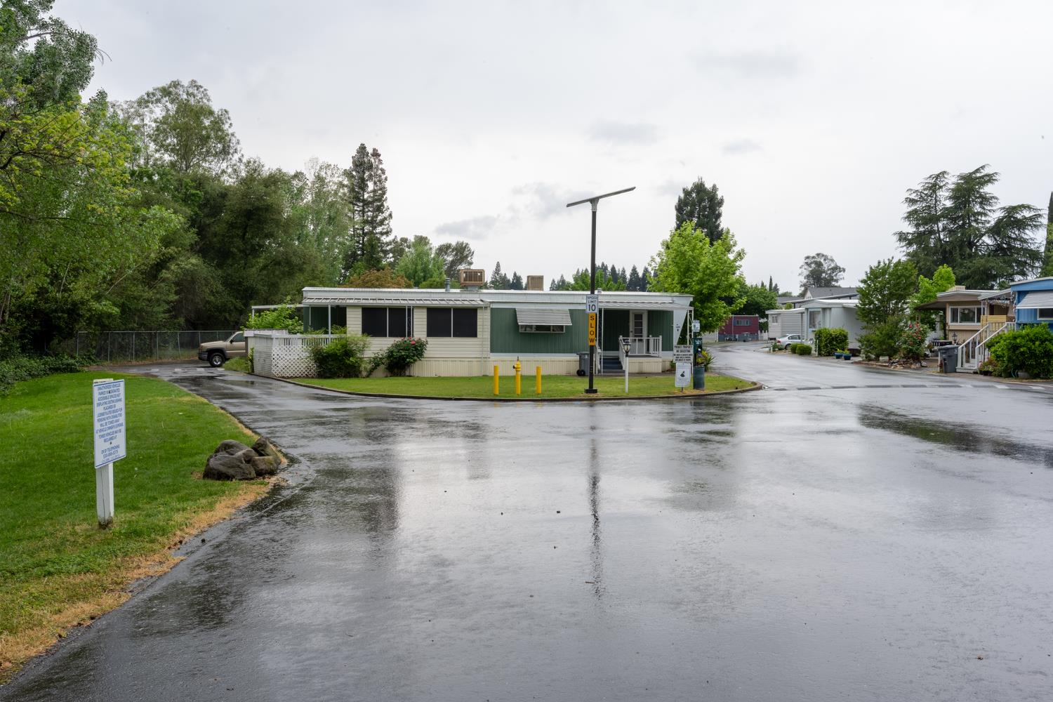 9060 Auburn Folsom Road, Unit 1 Granite Bay, CA 95746 - Photo 25 of 27 a view of a swimming pool with a patio