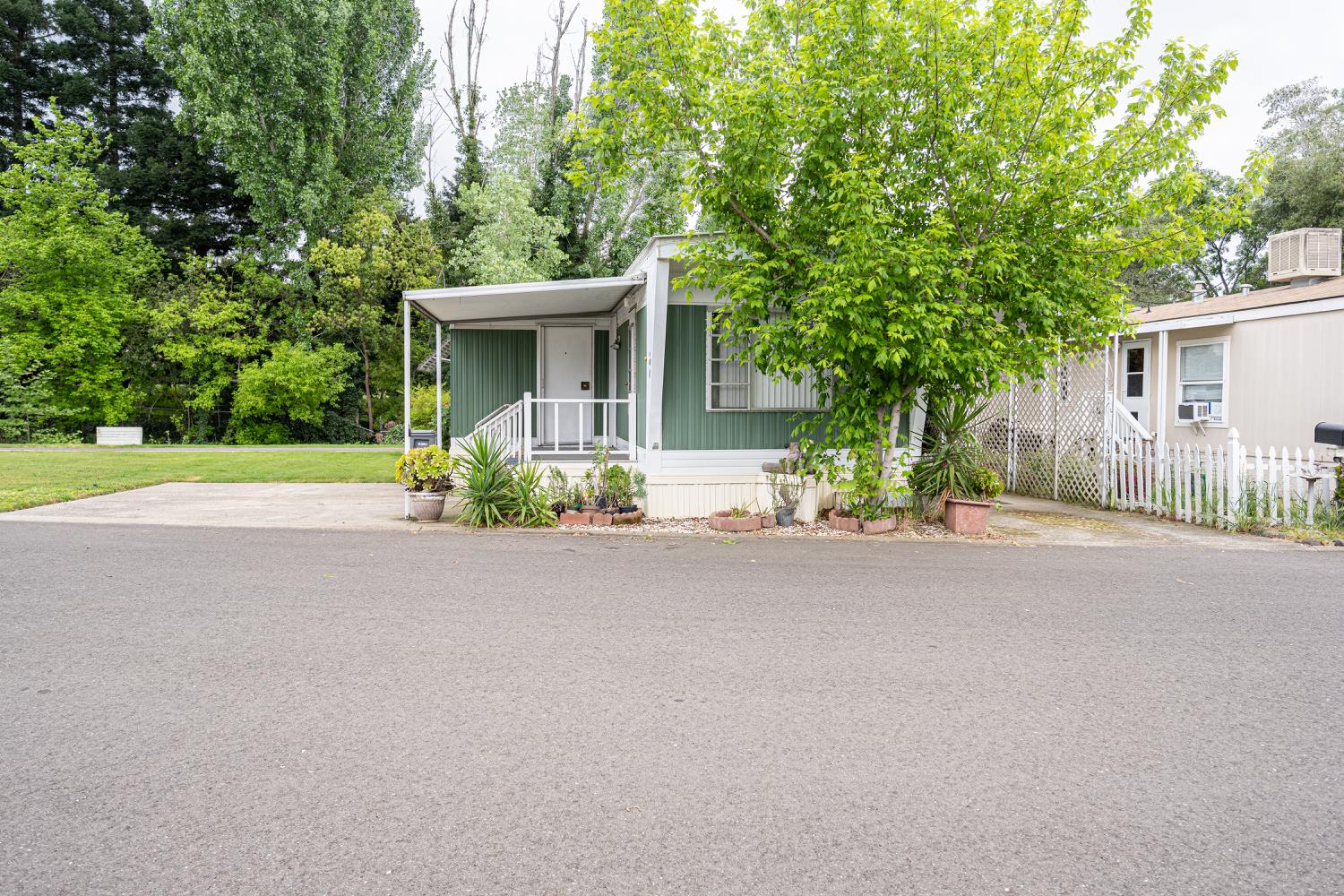 9060 Auburn Folsom Road, Unit 1 Granite Bay, CA 95746 - Photo 26 of 27 front view of a house with a street