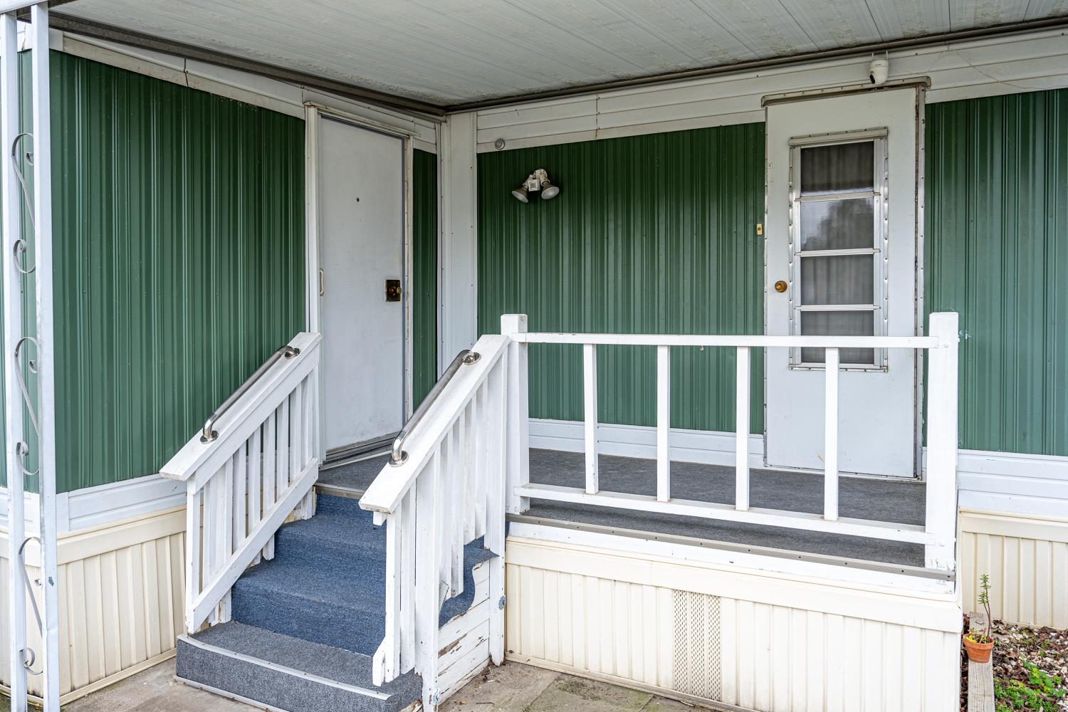 9060 Auburn Folsom Road, Unit 1 Granite Bay, CA 95746 - Photo 6 of 27 a view of front door