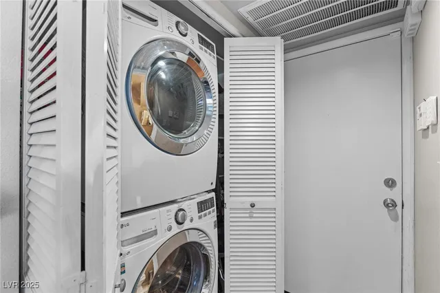 $2,100 | 5862 Trailblazer Drive, North Las Vegas, NV 89031