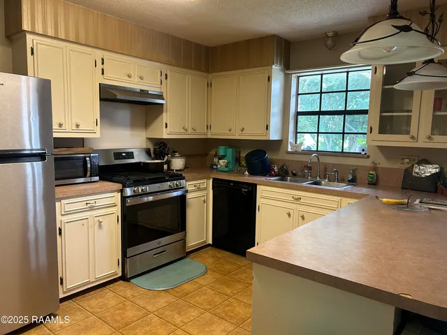 $1,350 | 1015 Hashim Drive, Opelousas, LA 70570