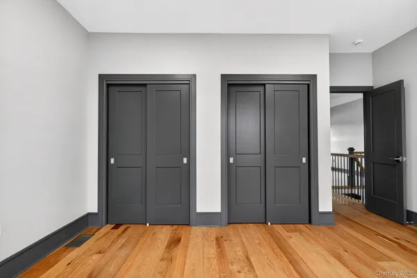 $749,000 | 2 Icehouse Drive, Saugerties, NY 12477