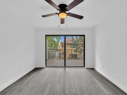 $529,000 | 3841 Farragut Street, Hollywood, FL 33021
