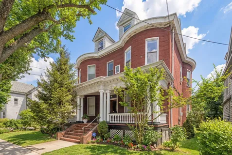 $2,700 | 6 Bonn Place, Unit 3, Weehawken, NJ 07086