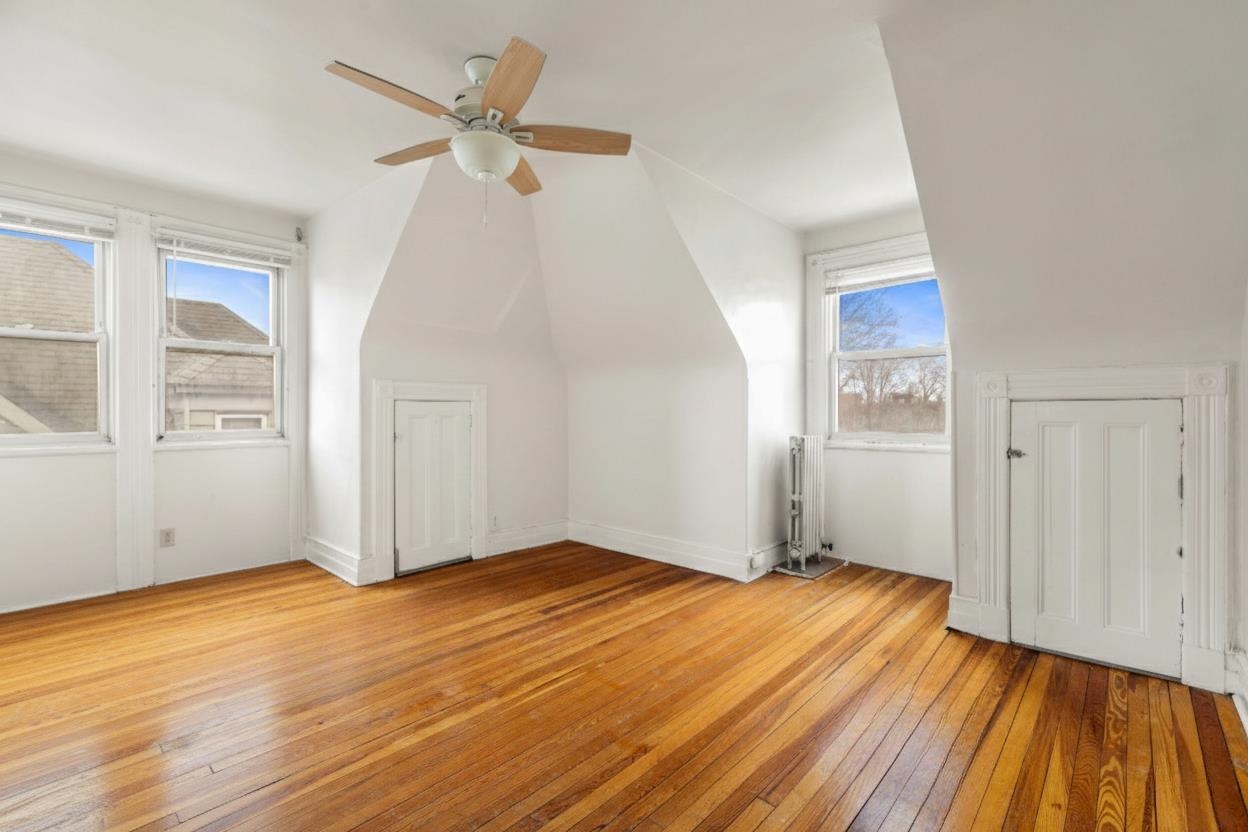 6 Bonn Place, Unit 3 Weehawken, NJ 07086 - Photo 4 of 20