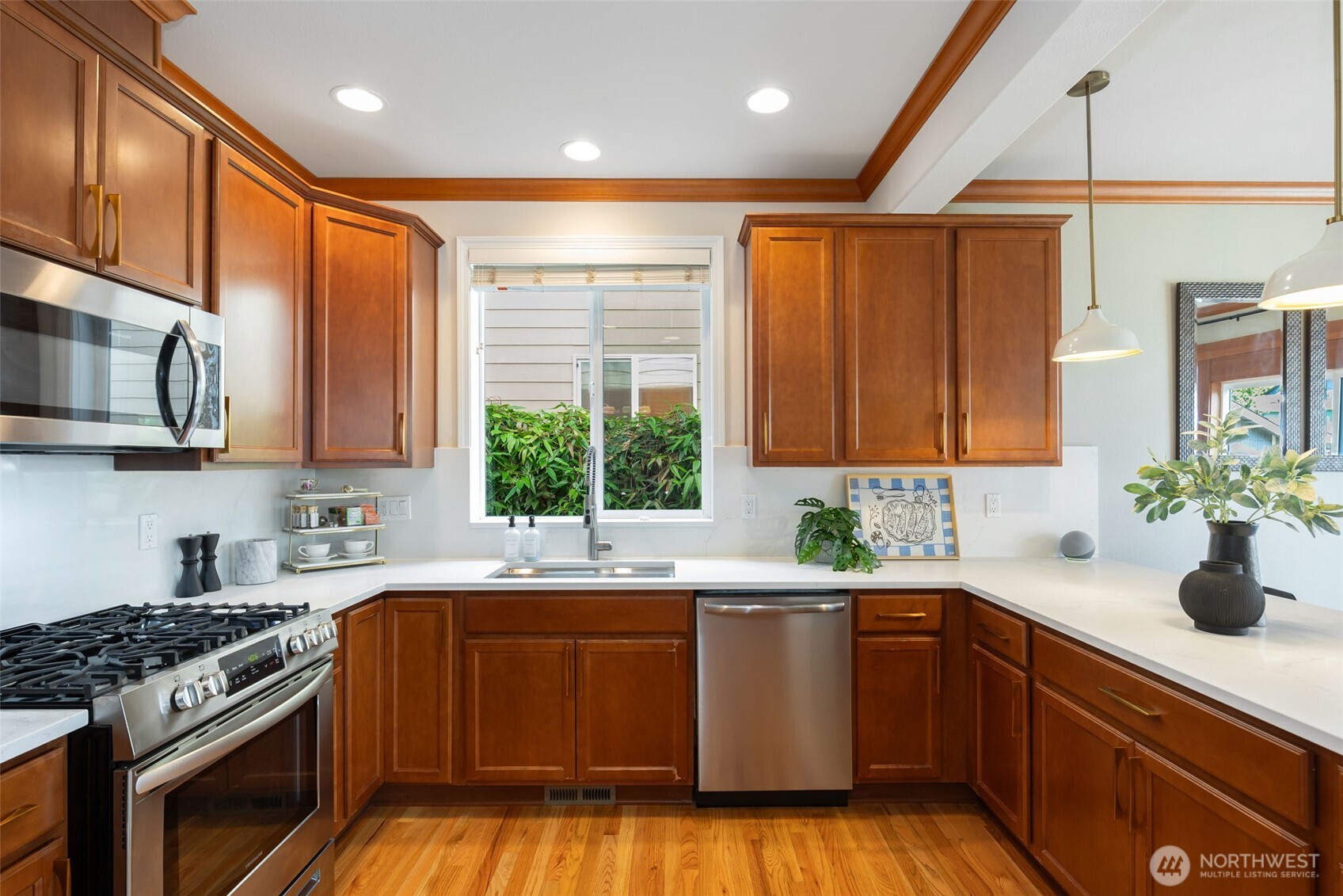 18208 2nd Place West, Unit B Bothell, WA 98012 - Photo 11 of 38
