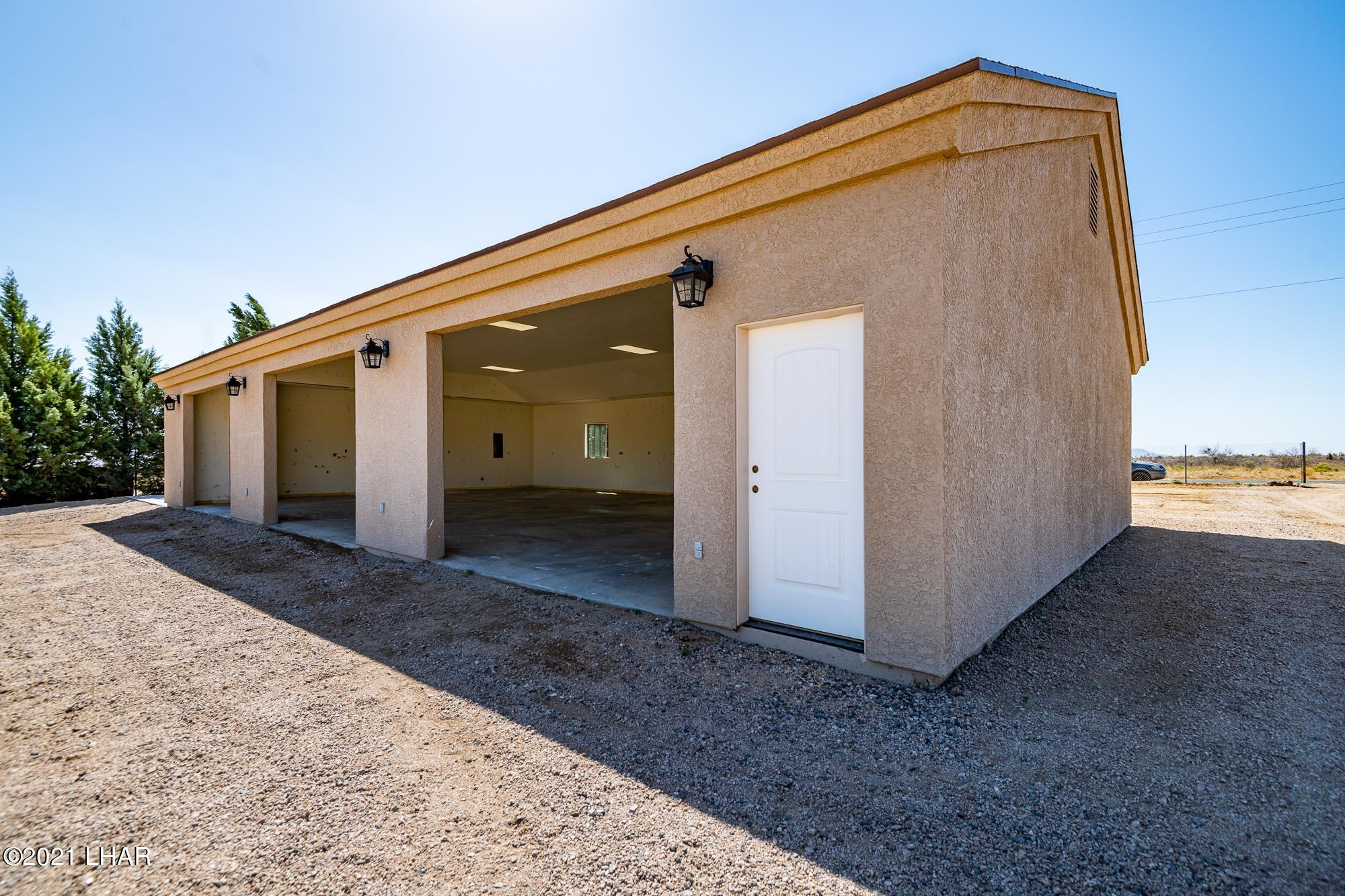2355 East Cactus Wren Road Kingman, AZ 86409 - Photo 38 of 50 2355 E Cactus Wren (31 of 64)