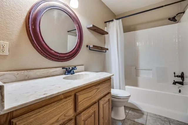 a view of a kitchen and dining room