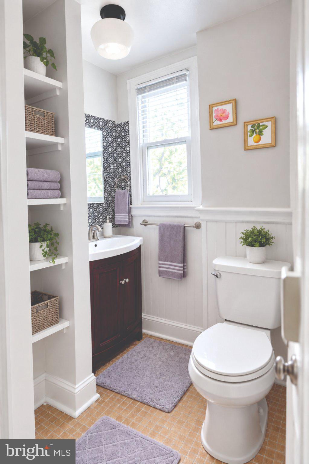 1904 Calvert Street Northwest, Unit 2 Washington, DC 20009 - Photo 12 of 12 Bathroom View