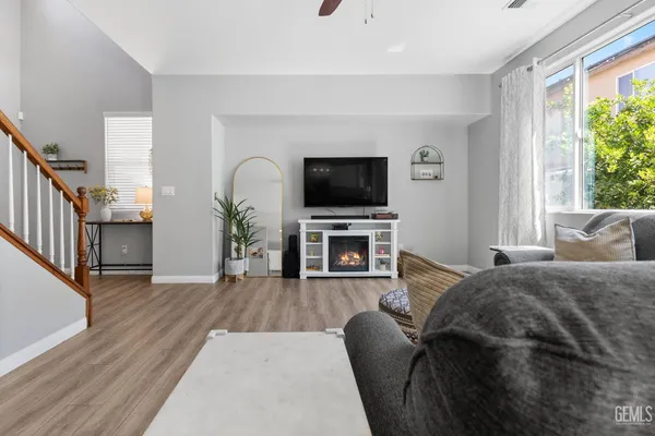 $410,000 | Undisclosed Address, Bakersfield, CA 93311