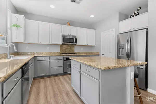 $410,000 | Undisclosed Address, Bakersfield, CA 93311