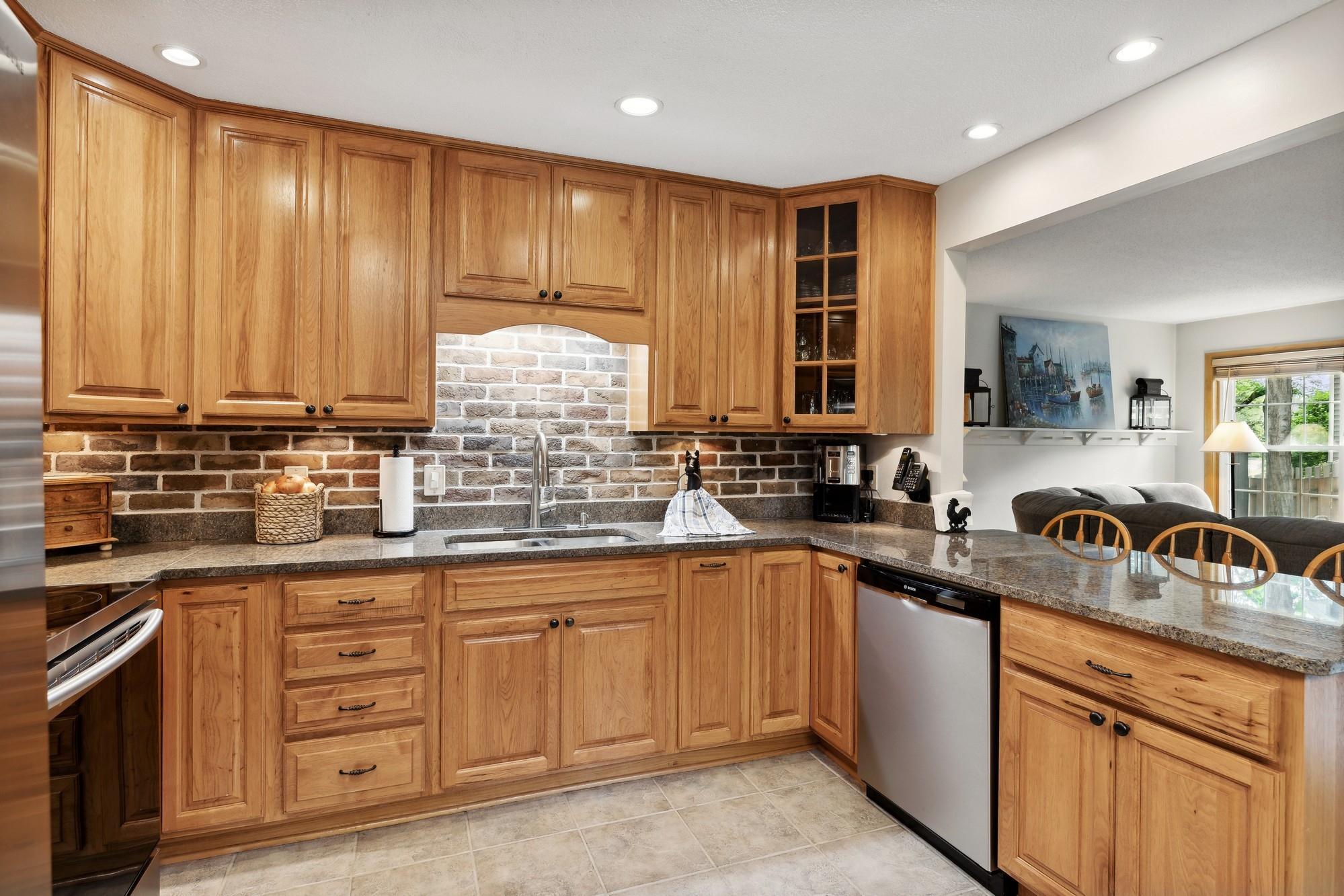 1062 Boston Hill Road Eagan, MN 55123 - Photo 11 of 35 Gallery Image 11