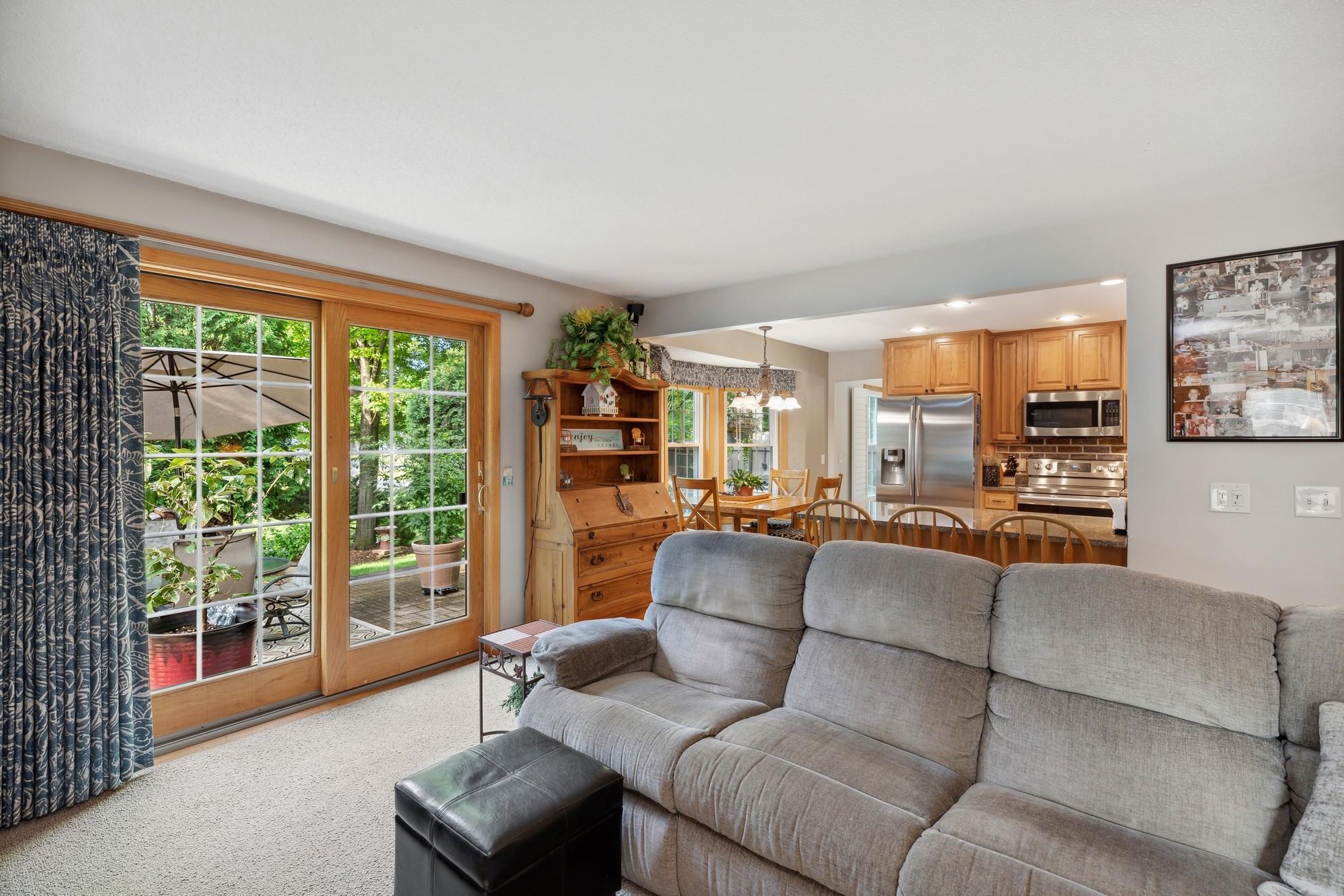 1062 Boston Hill Road Eagan, MN 55123 - Photo 15 of 35 Gallery Image 15