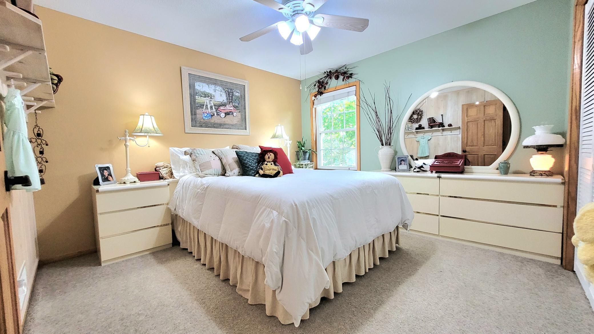 1062 Boston Hill Road Eagan, MN 55123 - Photo 24 of 35 Gallery Image 24