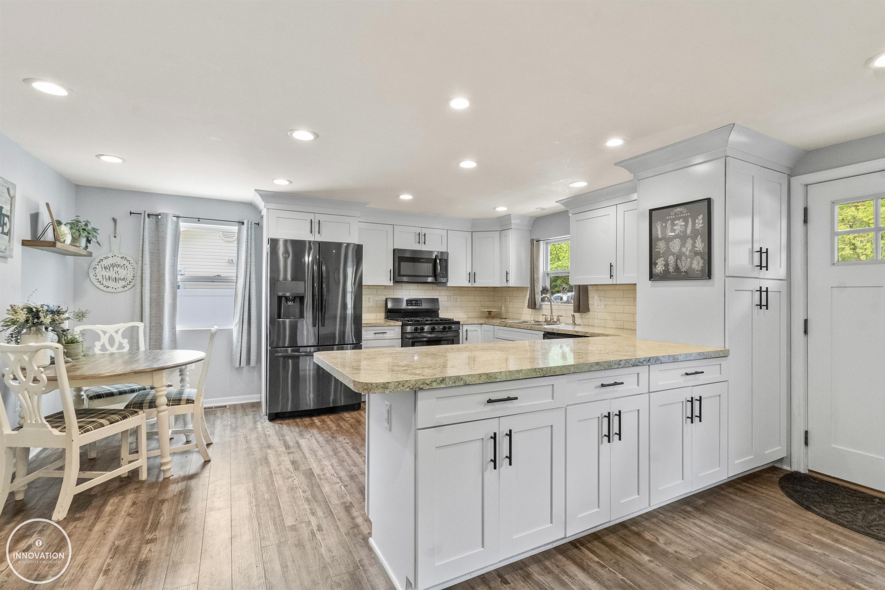 7249 Meldrum Road Fair Haven, MI 48023 - Photo 13 of 40 50176929-a7774220-b6b5-4a9b-87d8-1c3618c45ae6.JPG