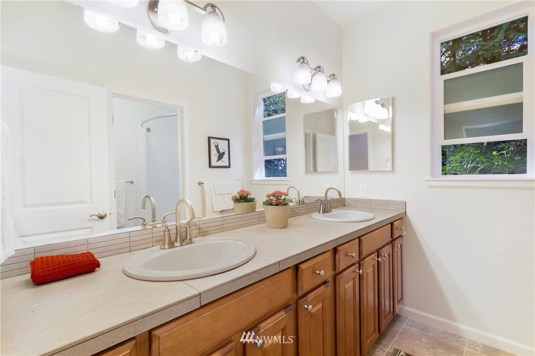 13313 Gibralter Road Anacortes, WA 98221 - Photo 19 of 33 Gallery Image 19