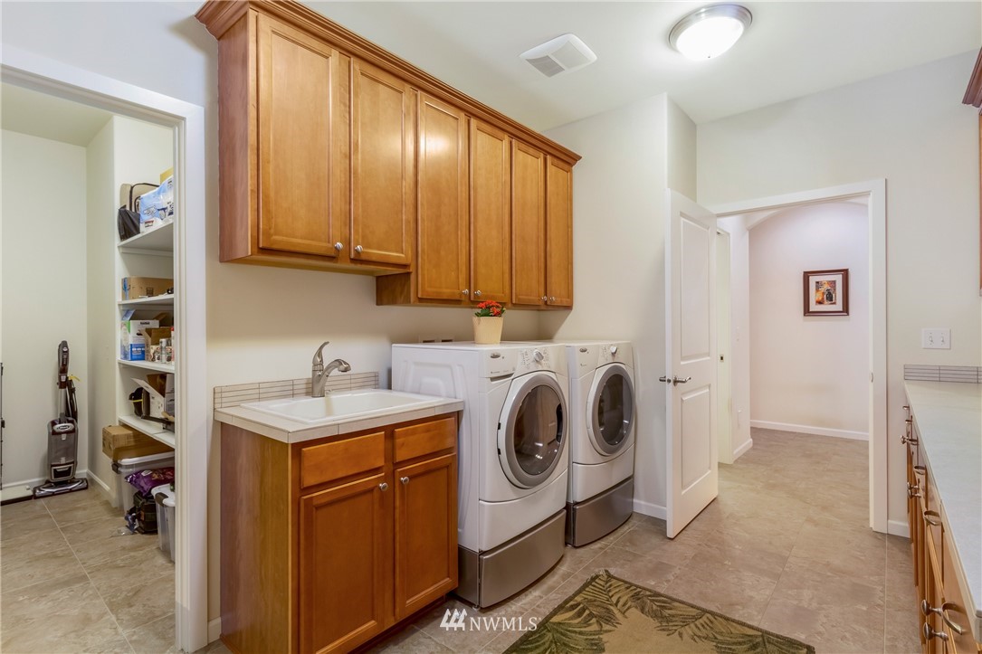 13313 Gibralter Road Anacortes, WA 98221 - Photo 21 of 33 Gallery Image 21