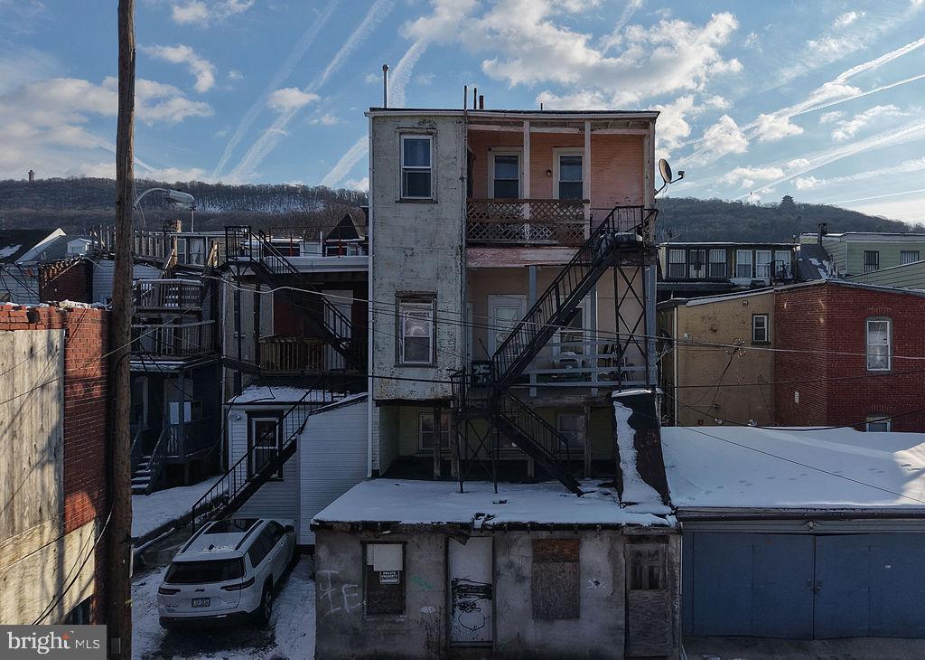 226 North 10th Street Reading, PA 19601 - Photo 21 of 56 Urban charm in a snowy backdrop.